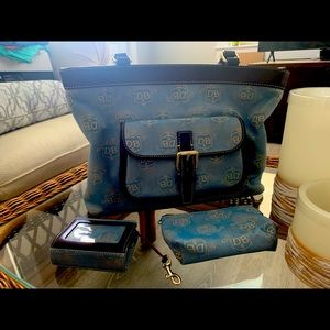 Dooney & Bourke bag with accessories